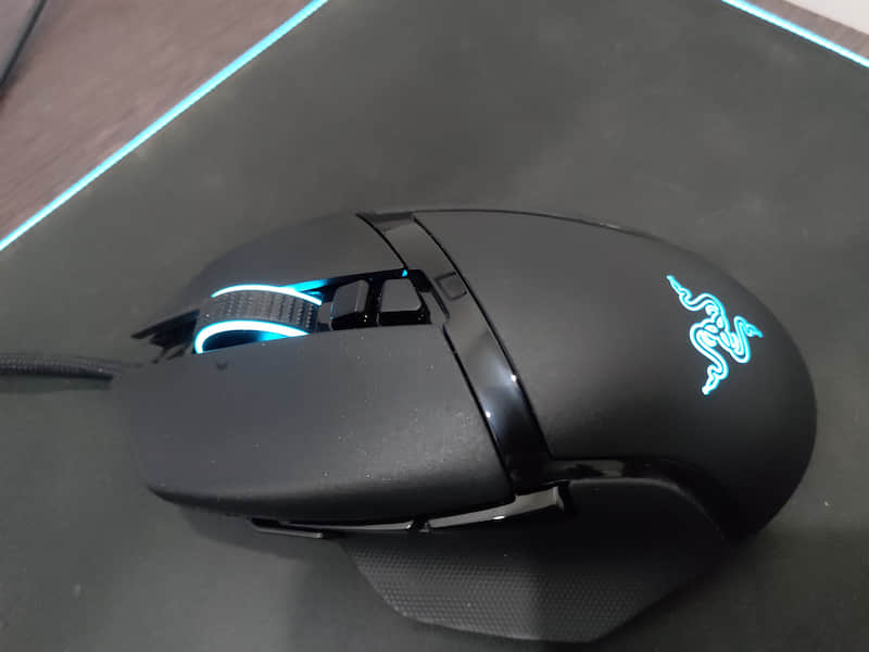 My Razer Basilisk V2 with lighting effect